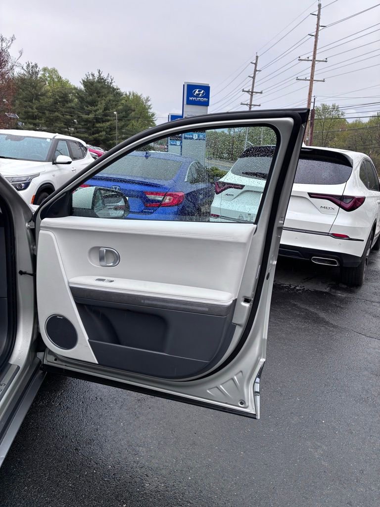 Used 2024 Hyundai Ioniq 5 Limited AWD/4WD image 56