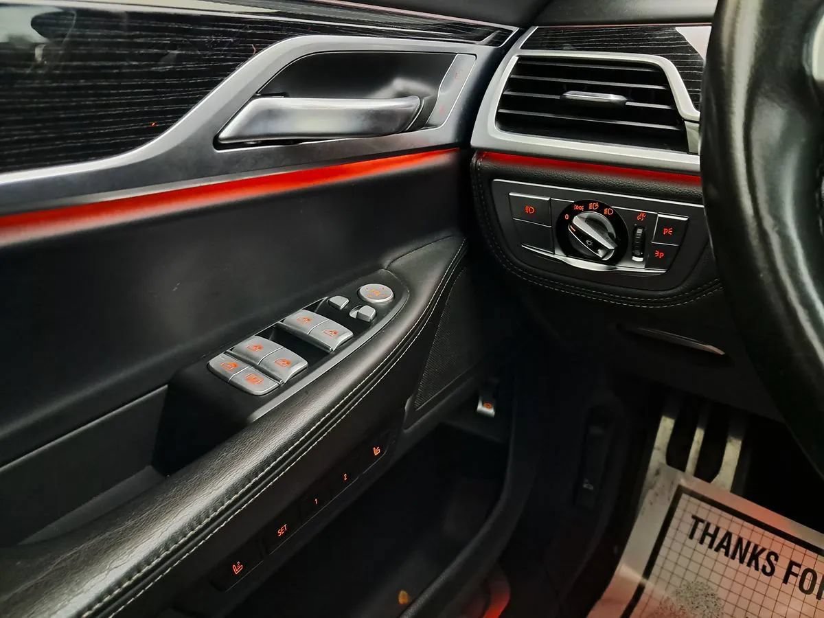 Used 2019 BMW 750i xDrive w/ Executive Package AWD/4WD image 14