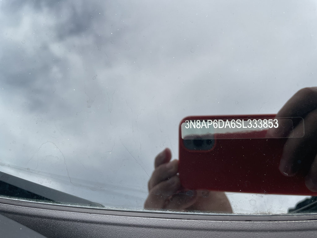 Certified 2025 Nissan Kicks SR image 27