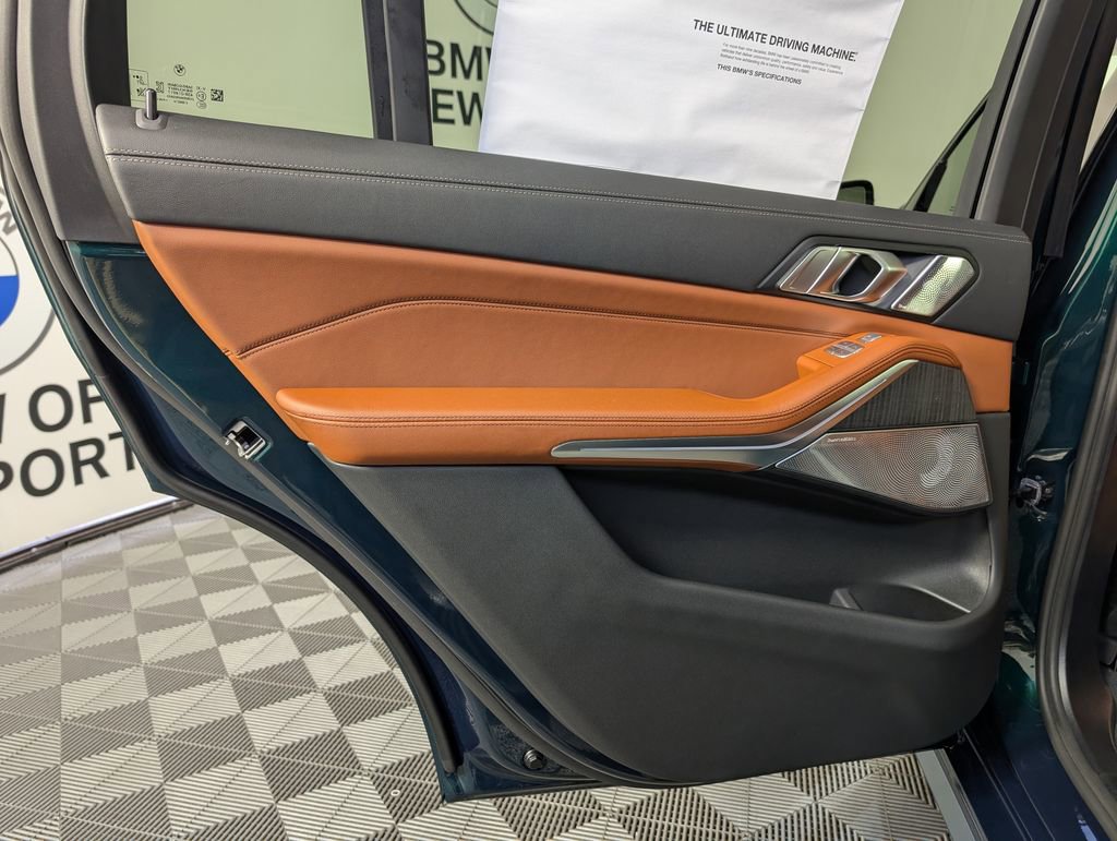 New 2026 BMW ALPINA XB7 AWD/4WD image 18