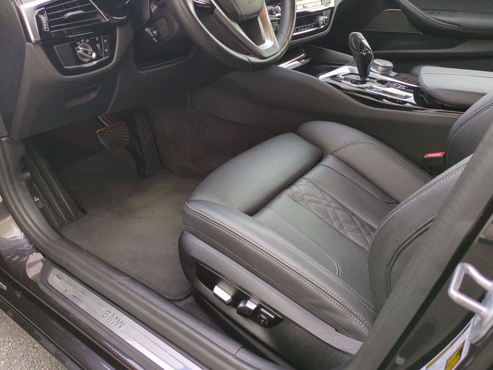 Used 2021 BMW 540i RWD image 17