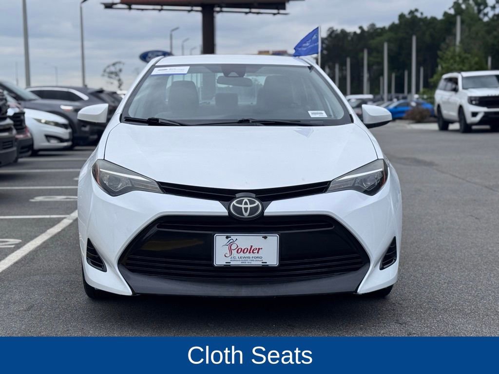 Used 2017 Toyota Corolla LE FWD image 2