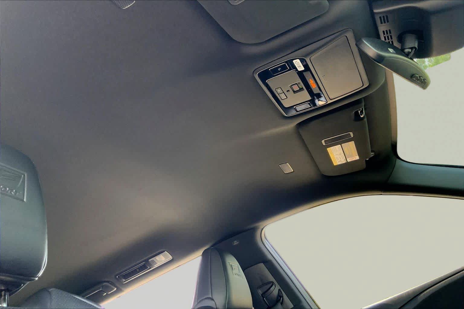 Certified 2025 Lexus TX 500h AWD w/ Technology Package image 14