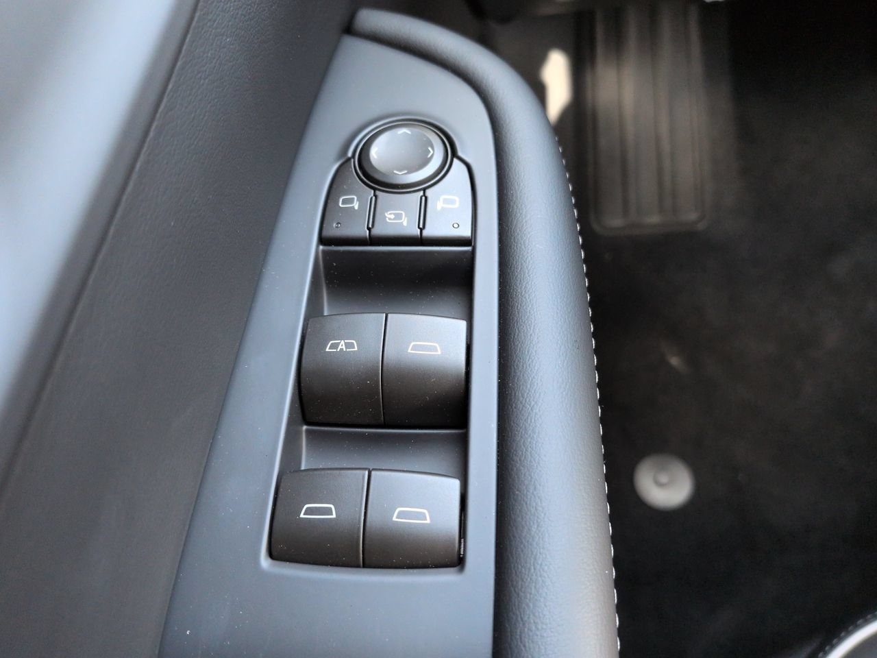 New 2026 Buick Enclave Preferred w/ Power Package FWD image 25