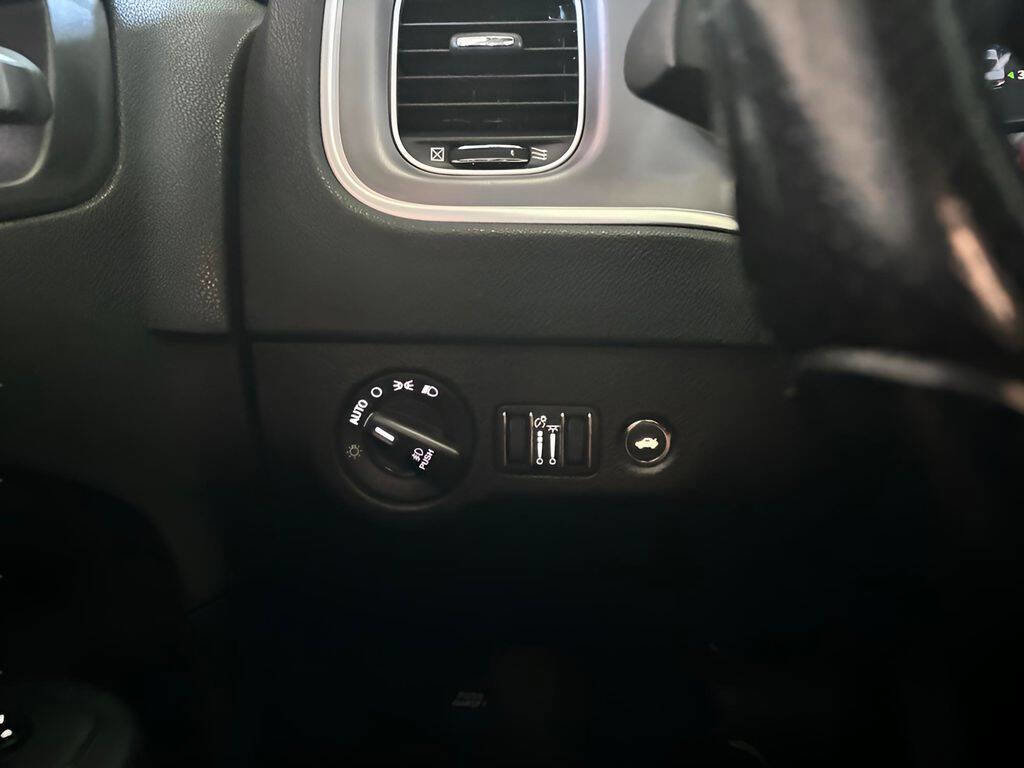 Used 2022 Dodge Charger GT image 9