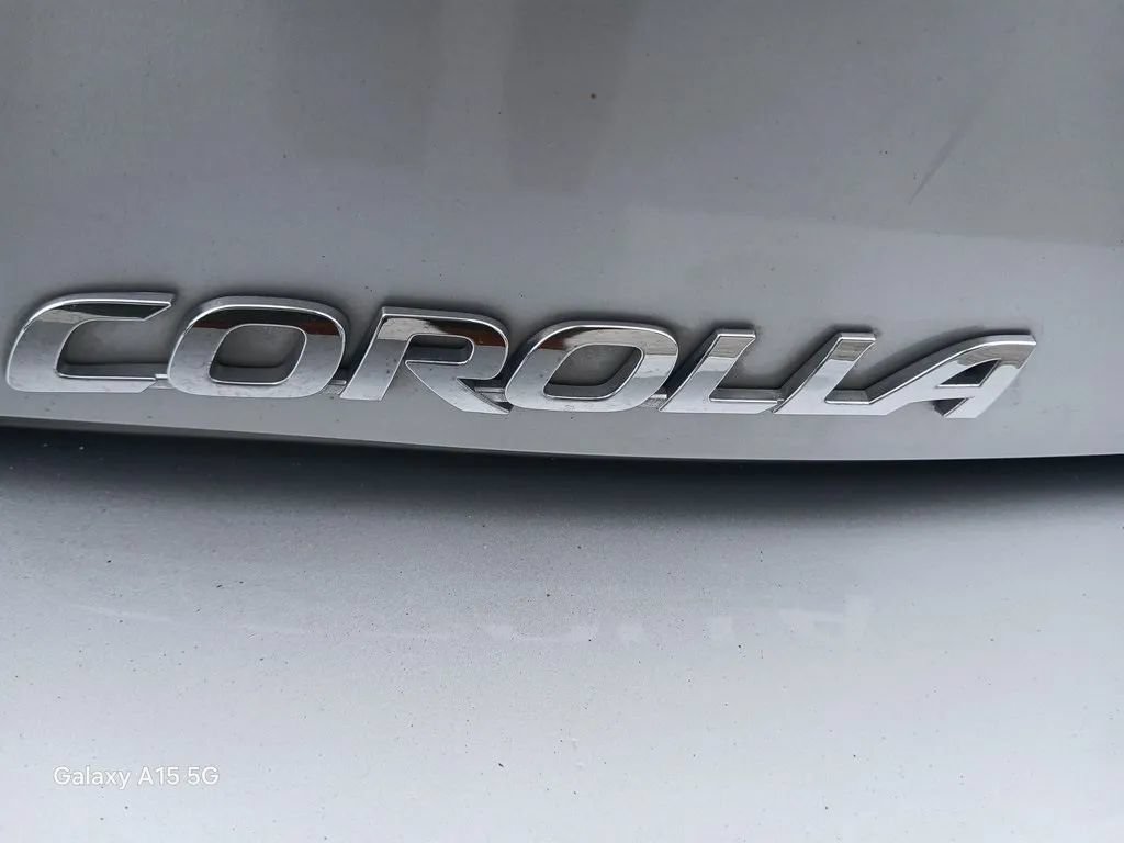 Used 2020 Toyota Corolla XSE FWD image 8