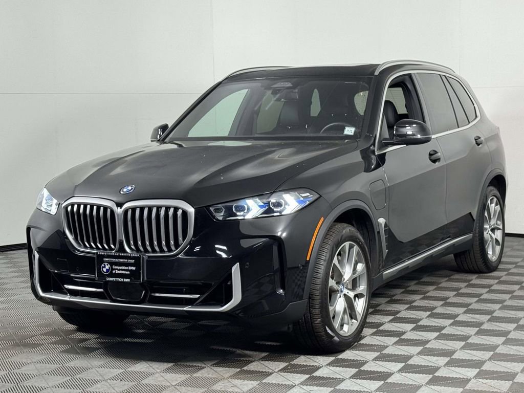 Used 2025 BMW X5 xDrive50e w/ Premium Package image 7