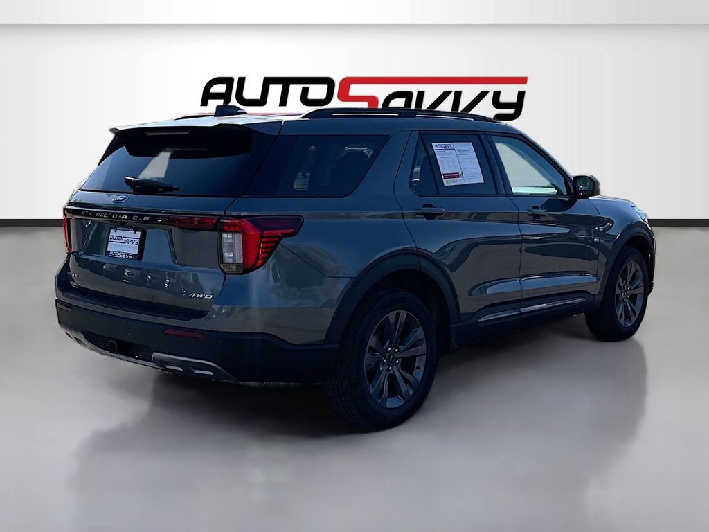 Used 2025 Ford Explorer Active w/ Active Comfort Package AWD/4WD image 7