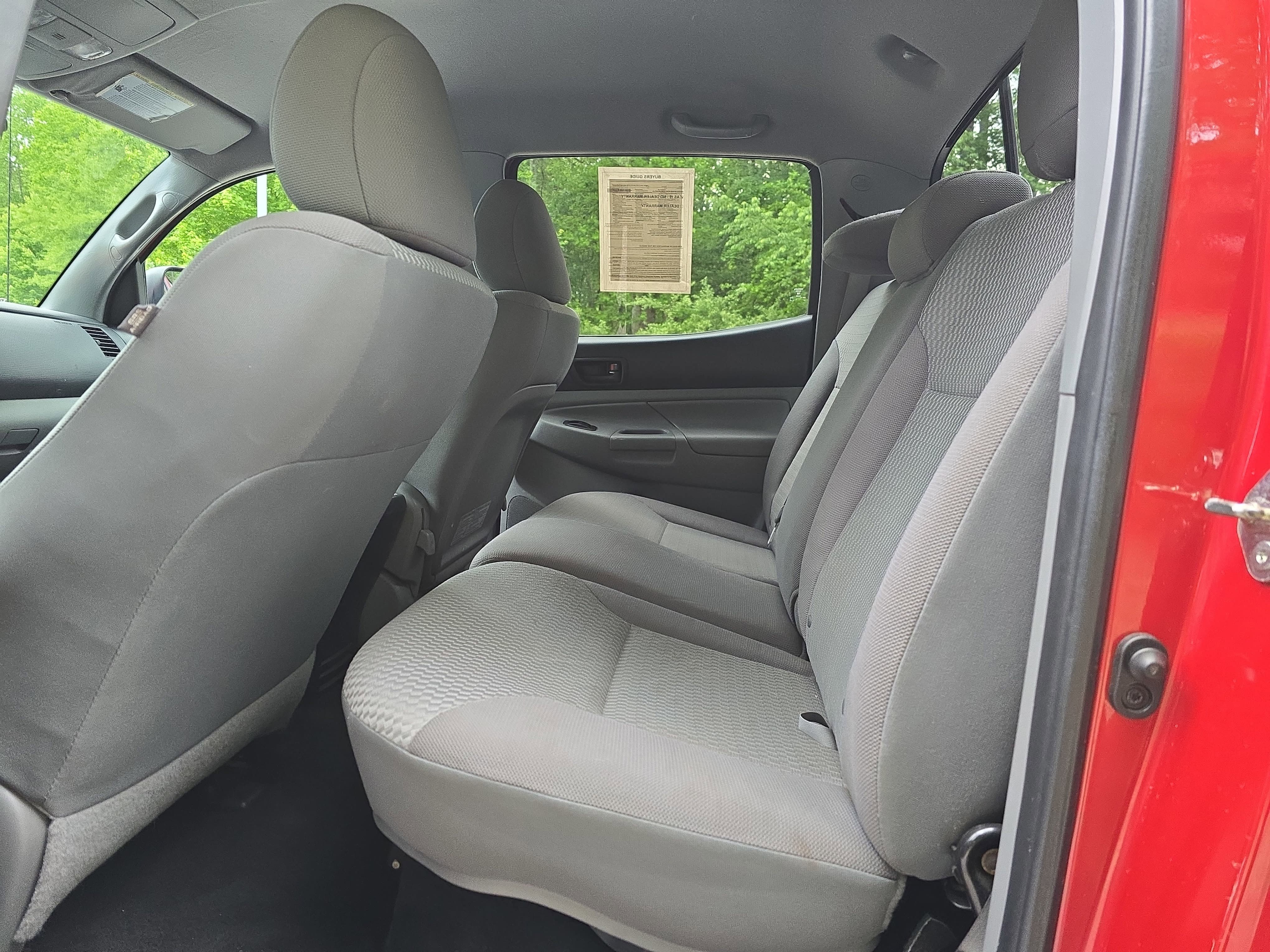 Used 2014 Toyota Tacoma PreRunner w/ Convenience Package RWD image 13