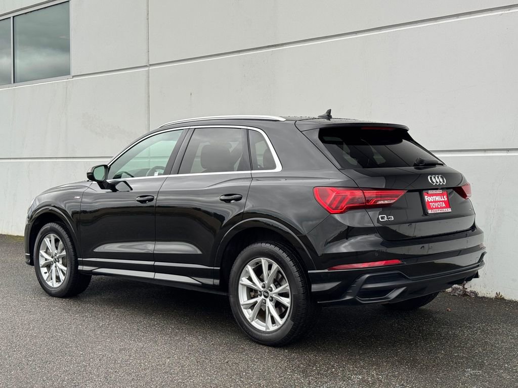 Used 2022 Audi Q3 2.0T Premium w/ Convenience Package image 5
