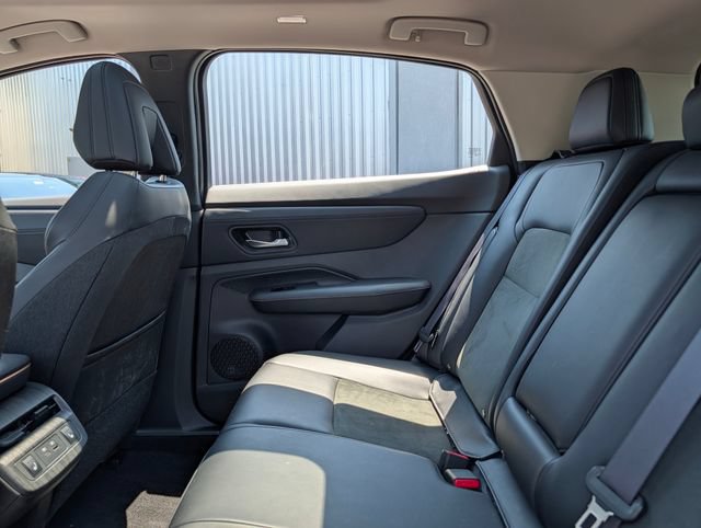 Used 2024 Nissan Ariya AWD image 17