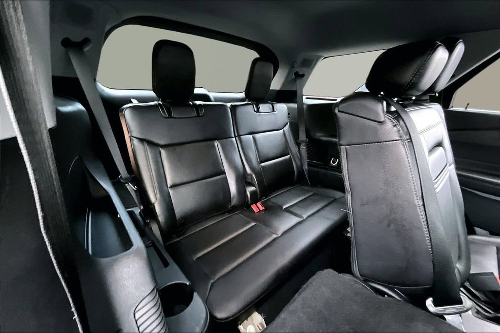 Used 2024 Ford Explorer Limited image 18