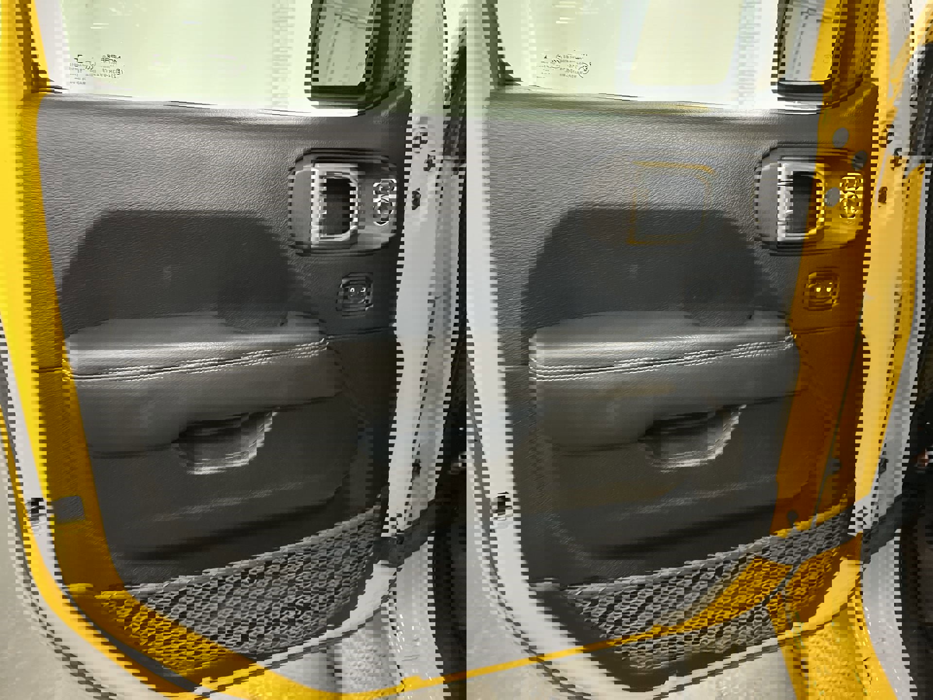 Used 2019 Jeep Wrangler Unlimited Sahara image 57