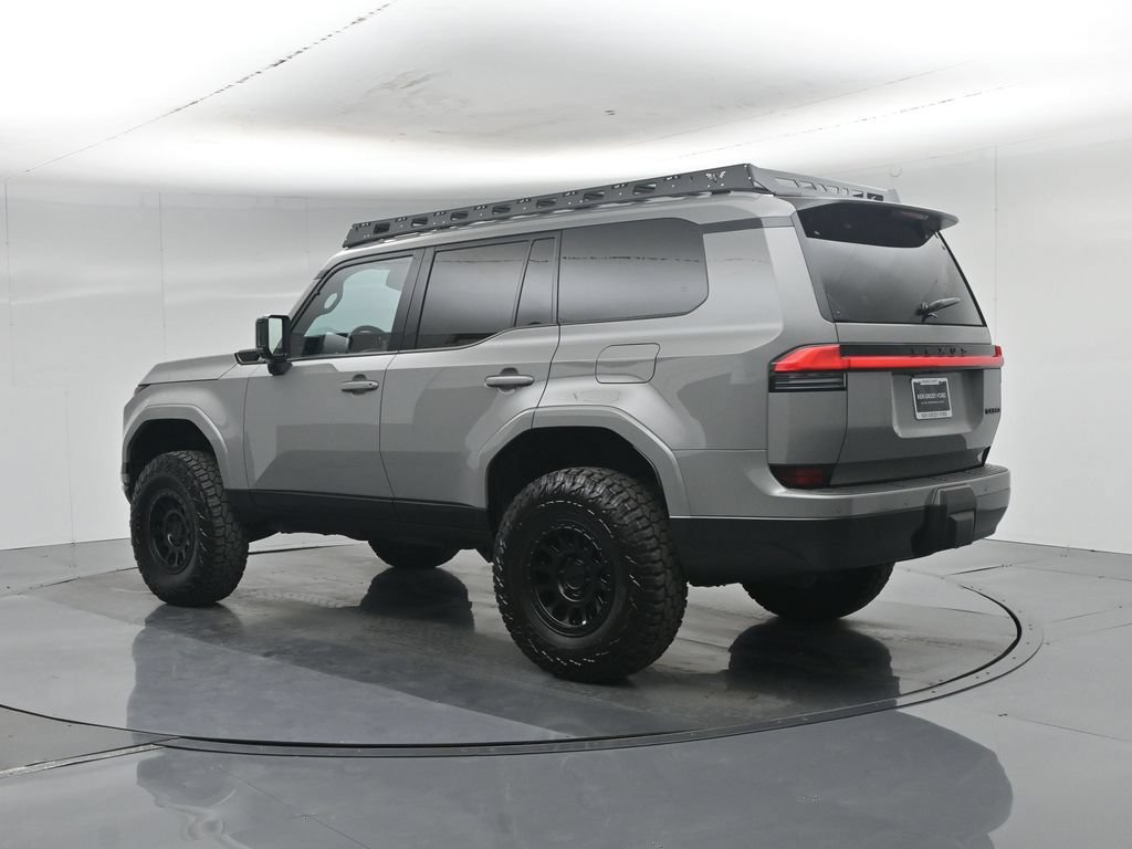 Used 2025 Lexus GX 550 AWD/4WD image 5