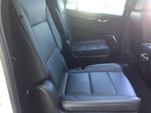 Used 2024 GMC Yukon XL Denali AWD/4WD image 28