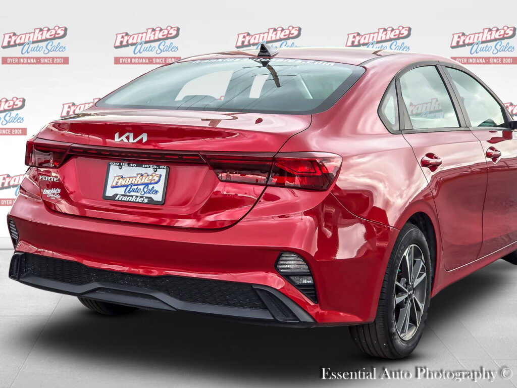 Used 2024 Kia Forte LXS w/ LXS Technology Package image 7