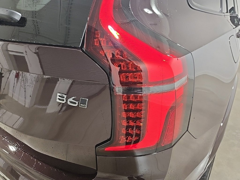 New 2026 Volvo XC90 B6 Ultra w/ Protection Package image 9