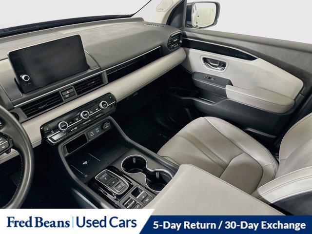 Used 2024 Honda Pilot Touring image 31