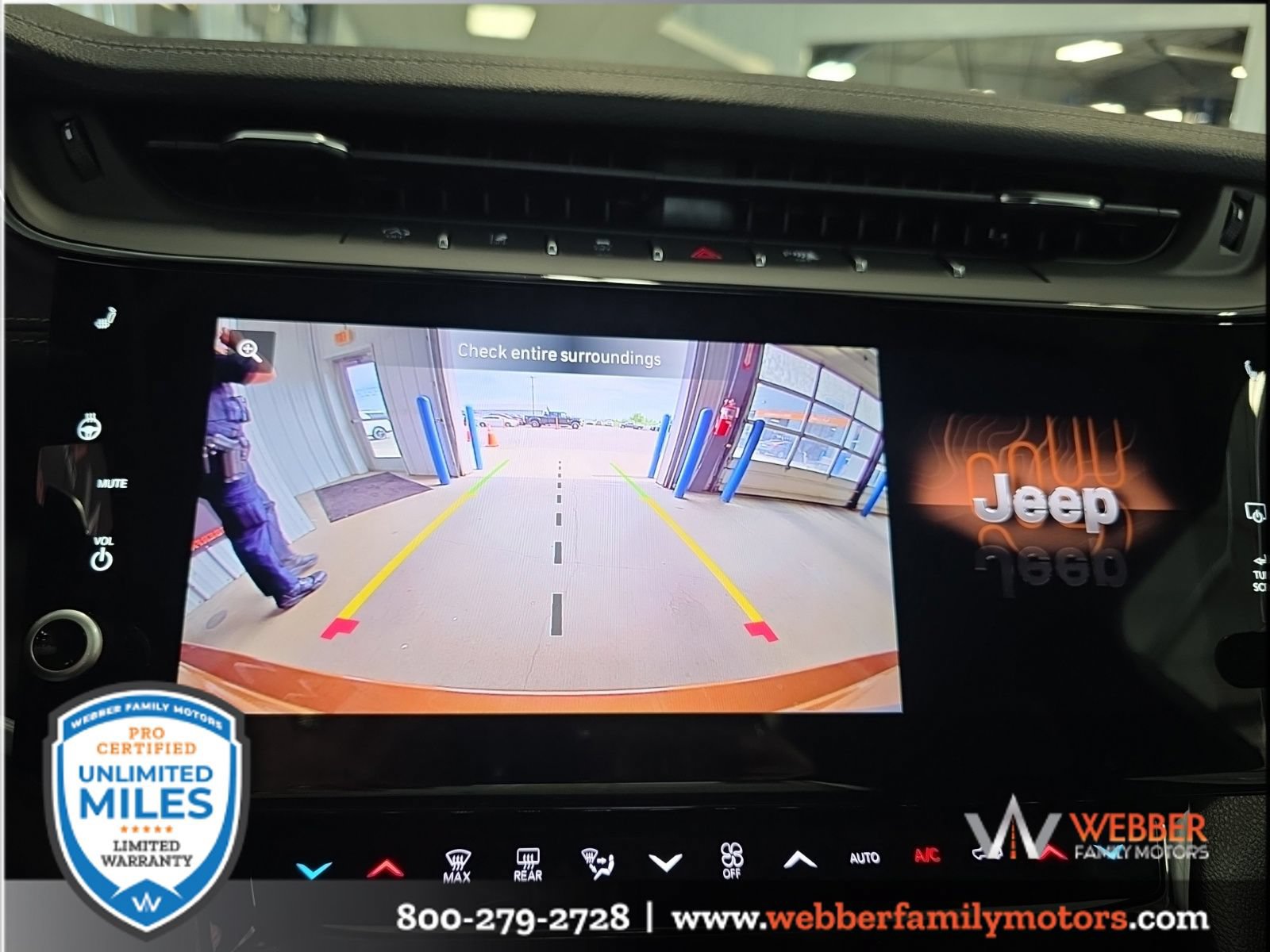 New 2026 Jeep Grand Cherokee Limited w/ Limited Altitude Package AWD/4WD image 24