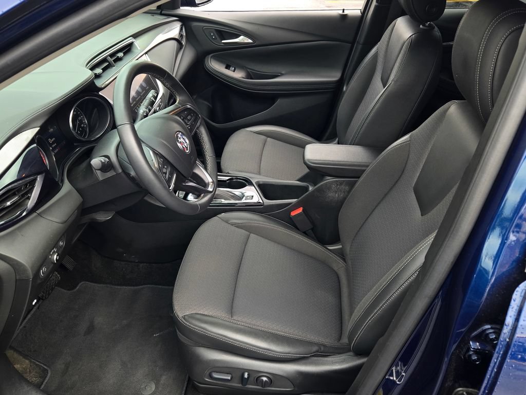 Used 2023 Buick Encore GX Select FWD image 31