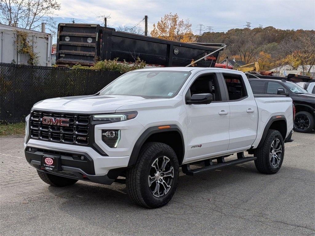 Used 2023 GMC Canyon AT4 w/ AT4 Premium Package image 8