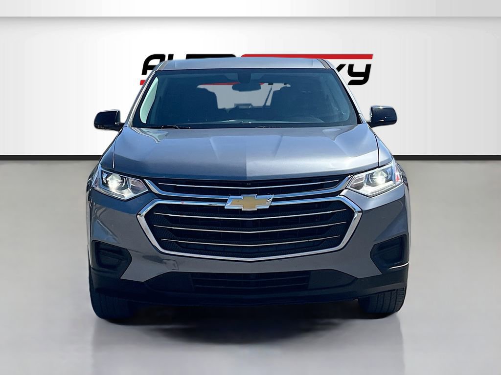 Used 2019 Chevrolet Traverse LS FWD image 2
