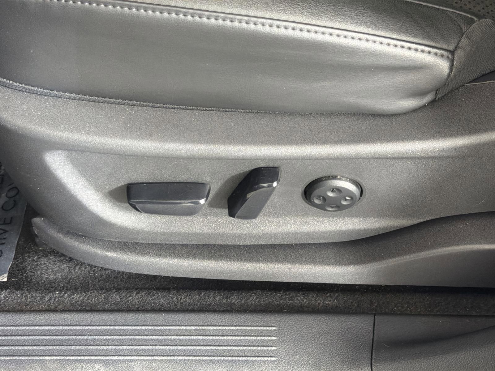 Used 2024 Nissan Ariya FWD image 22