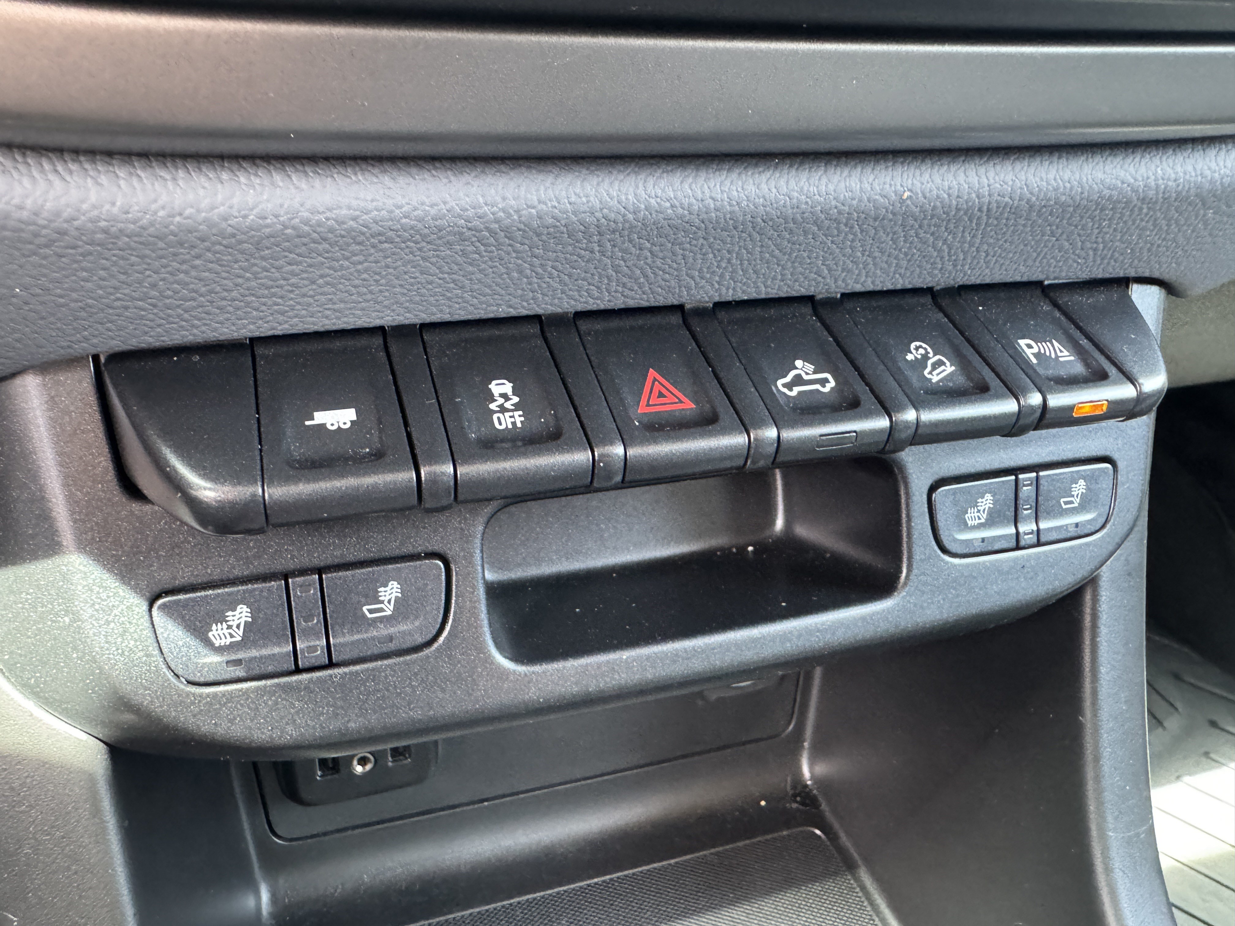 Used 2019 Chevrolet Colorado Z71 AWD/4WD image 36
