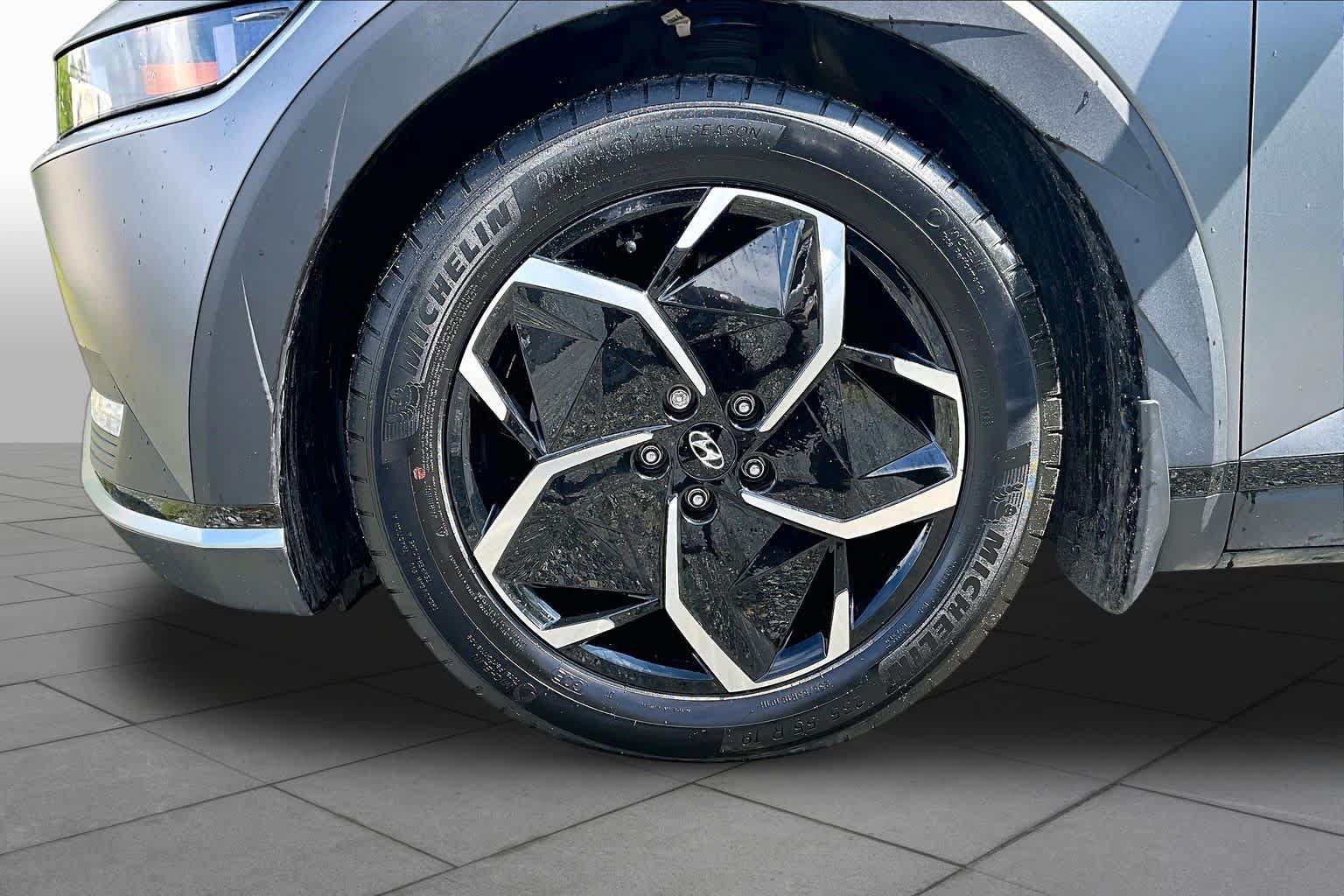 Used 2024 Hyundai Ioniq 5 SEL RWD image 10