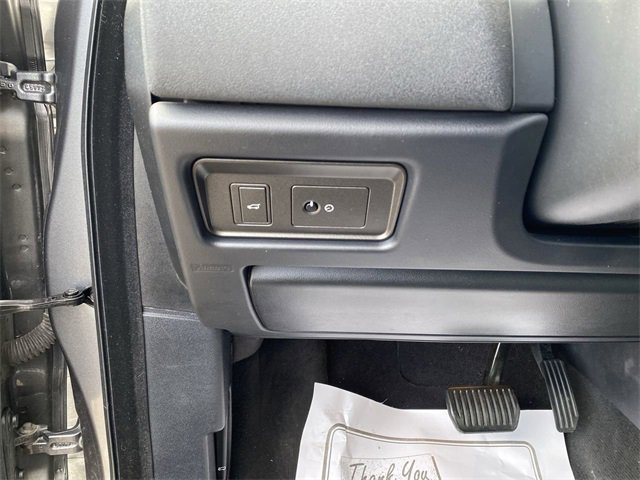 Used 2018 Land Rover Range Rover Evoque SE image 15