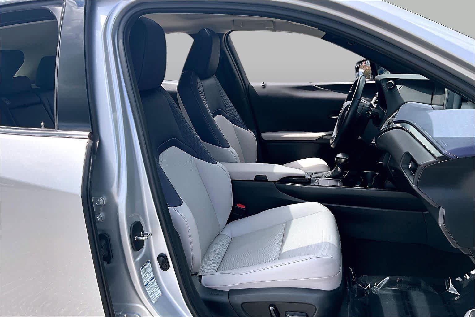 Used 2020 Lexus UX 250h w/ Premium Package AWD/4WD image 9
