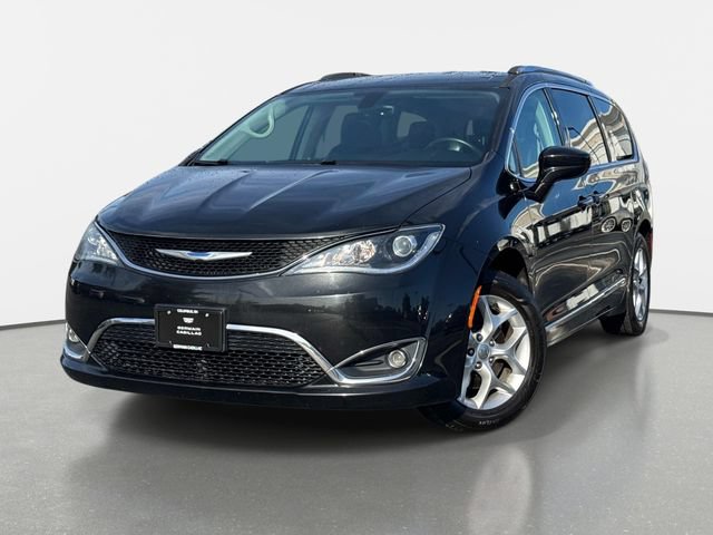 Used 2018 Chrysler Pacifica Touring-L Plus w/ Tire & Wheel Group