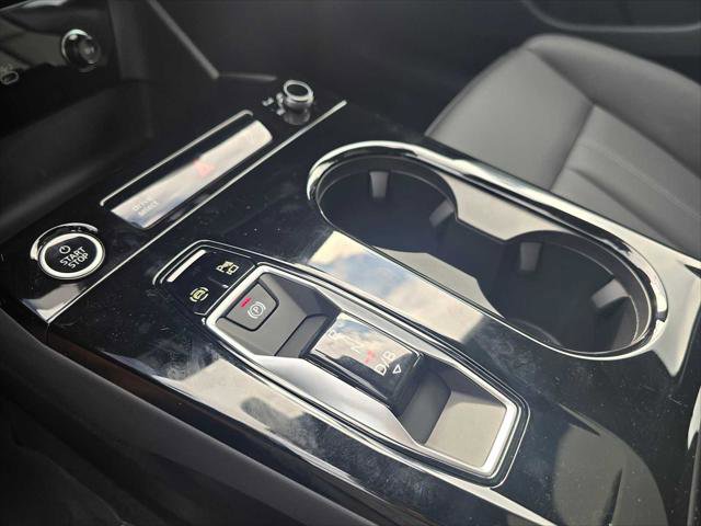 New 2025 Audi A6 e-tron Premium AWD/4WD image 28