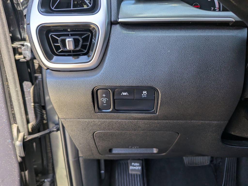 Certified 2021 Kia Sorento LX FWD image 28