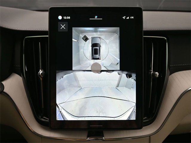 New 2026 Volvo XC60 B5 Ultra w/ Protection Package Premier image 21