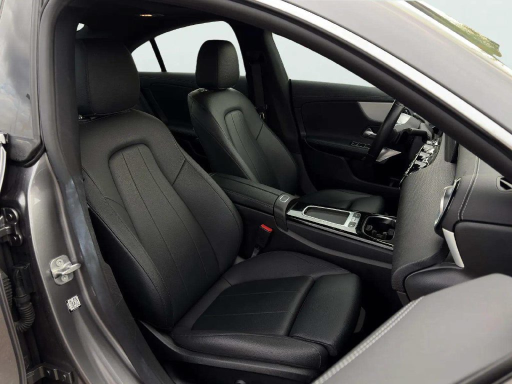 Used 2025 Mercedes-Benz CLA 250 image 26