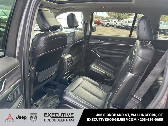 Used 2021 Jeep Grand Cherokee L Limited AWD/4WD image 10