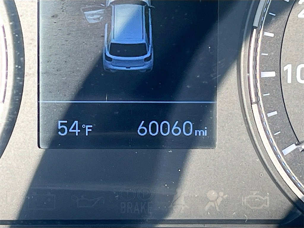 Used 2022 Hyundai Venue SEL w/ Cargo Package image 12