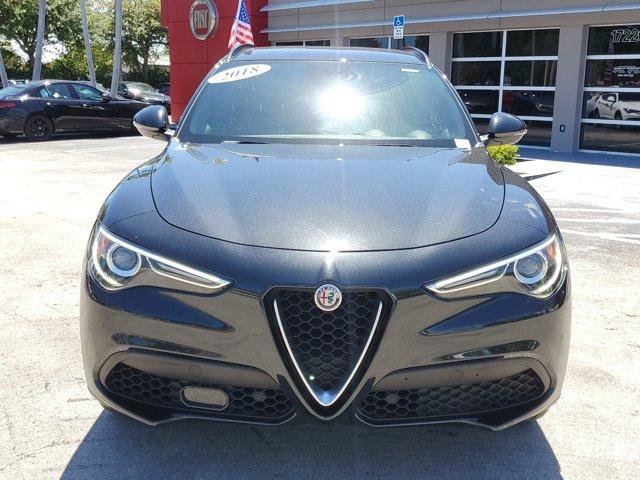 Used 2018 Alfa Romeo Stelvio Ti Sport AWD/4WD image 2