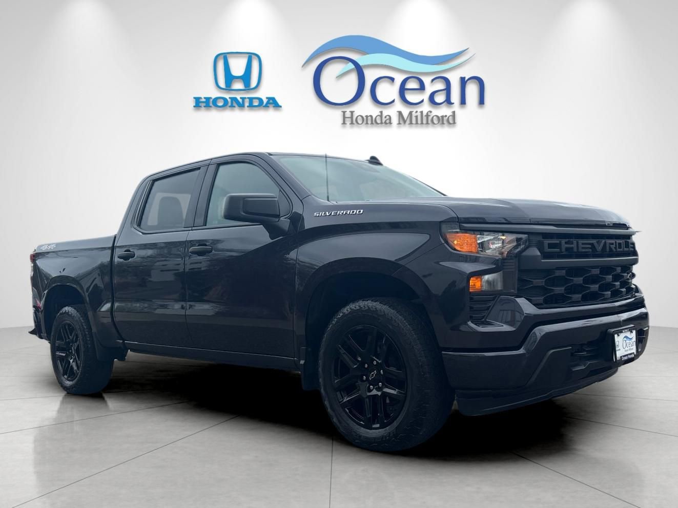 Used 2023 Chevrolet Silverado 1500 Custom