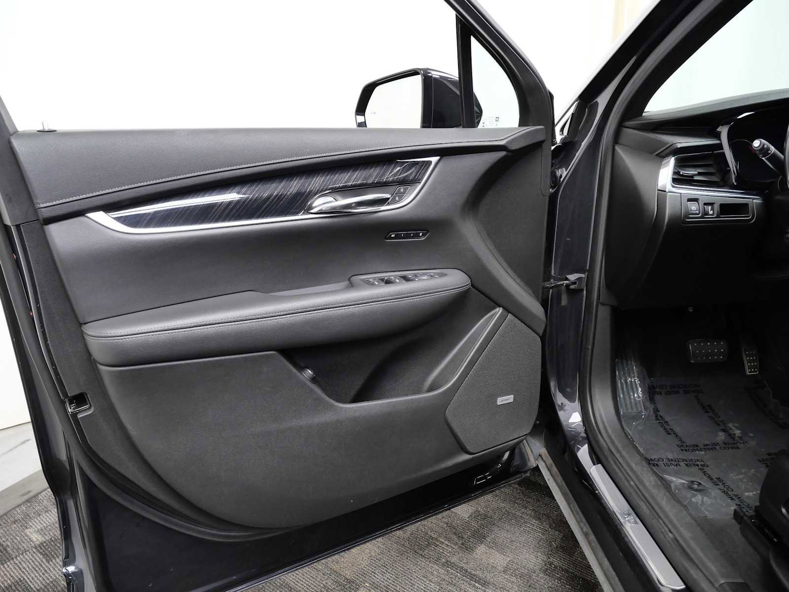 Used 2020 Cadillac XT6 Premium Luxury image 18