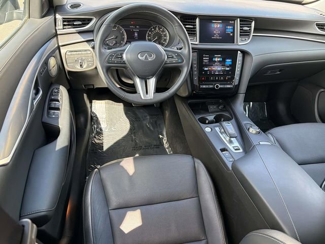 Certified 2025 INFINITI QX50 Luxe AWD/4WD image 9