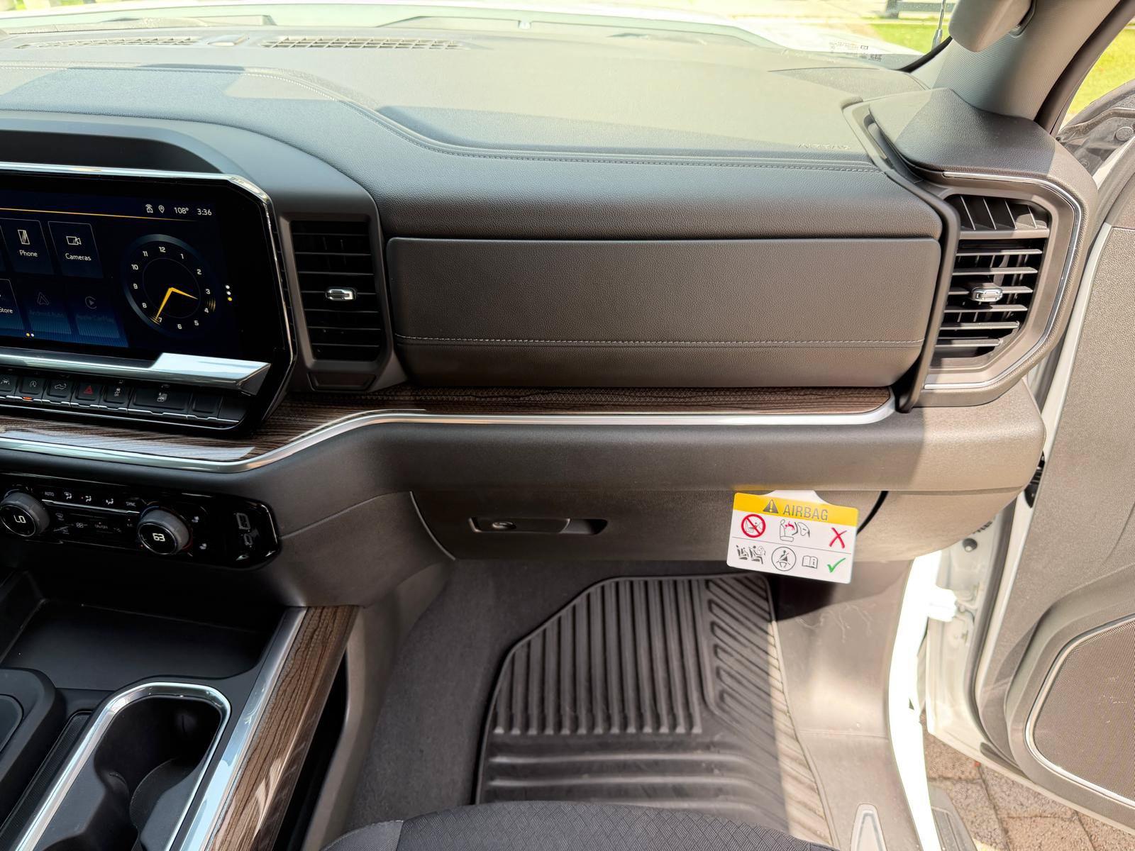 Used 2025 Chevrolet Silverado 1500 RST RWD image 43