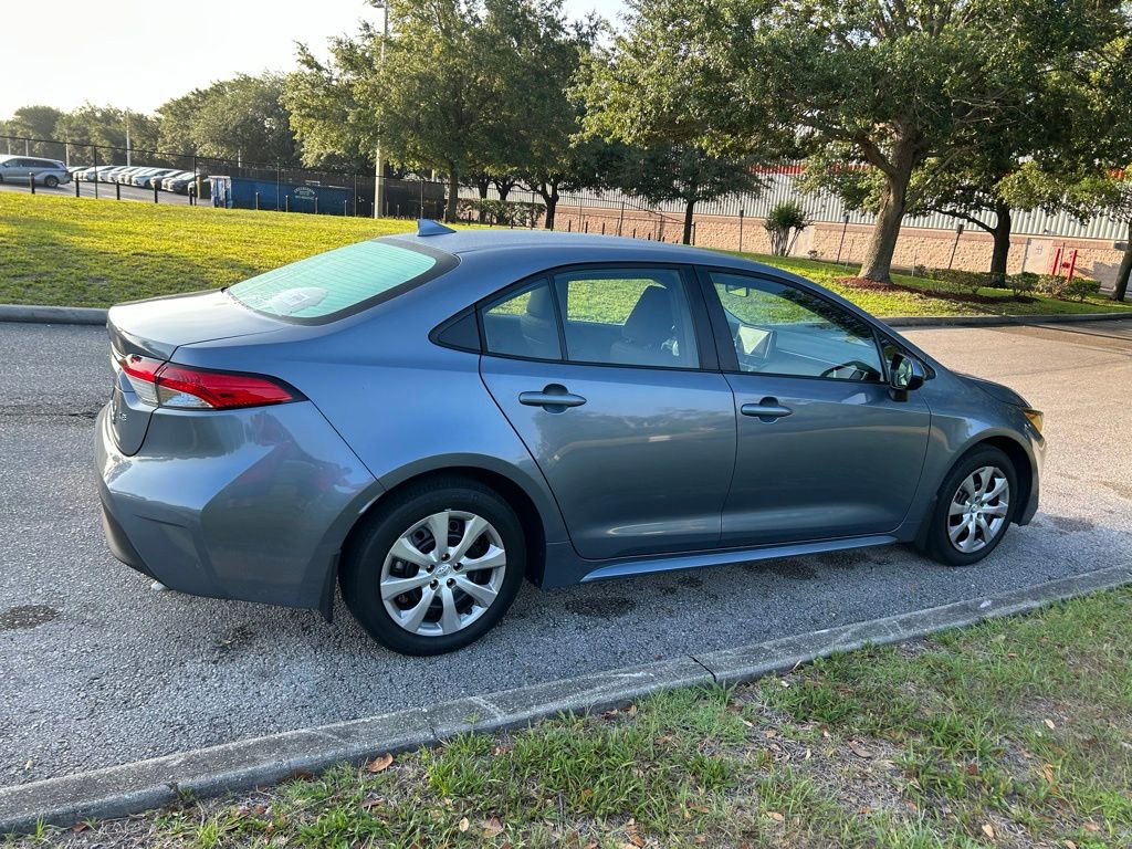 Used 2026 Toyota Corolla LE FWD image 6