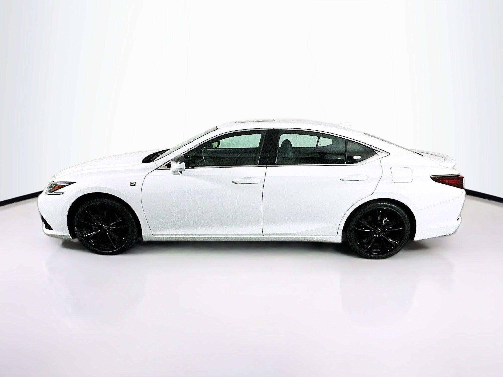 Used 2023 Lexus ES 350 F Sport w/ Accessory Package (Z2) image 4