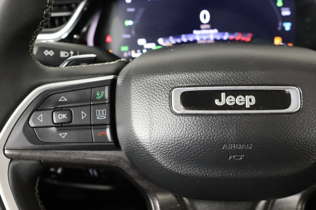 Used 2023 Jeep Grand Cherokee 4WD 4xe image 8