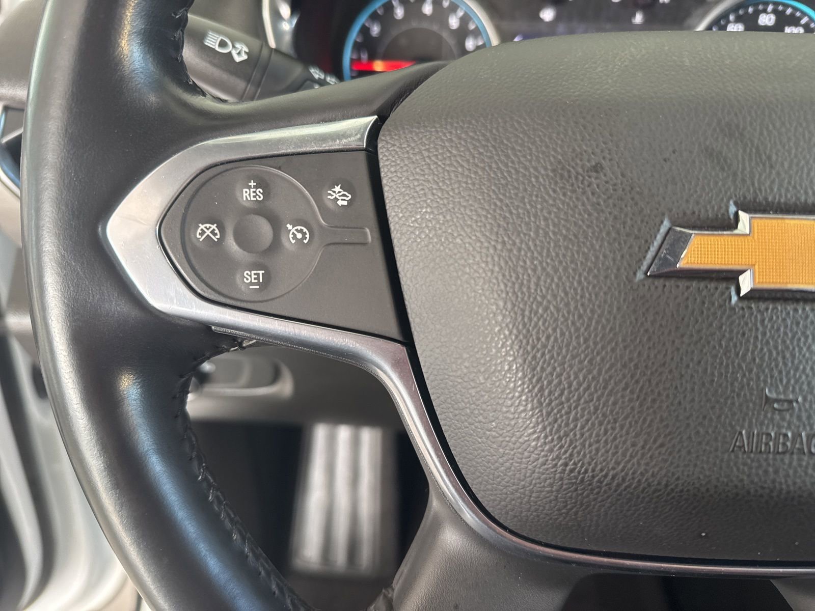 Used 2022 Chevrolet Traverse LT image 26
