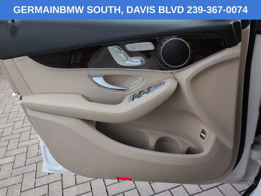 Used 2022 Mercedes-Benz GLC 300 image 31