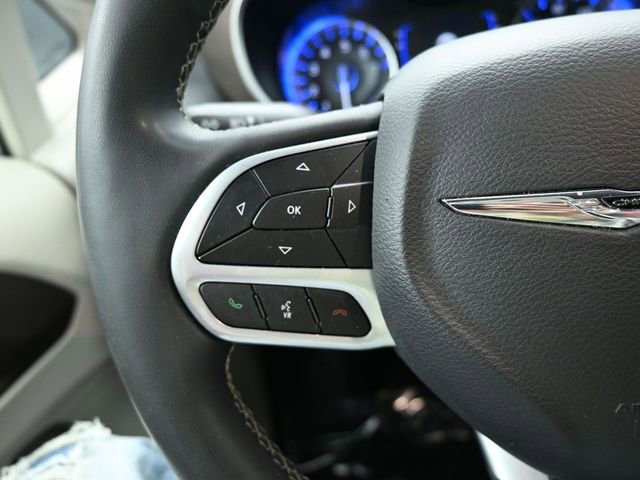 Used 2023 Chrysler Voyager LX FWD image 15