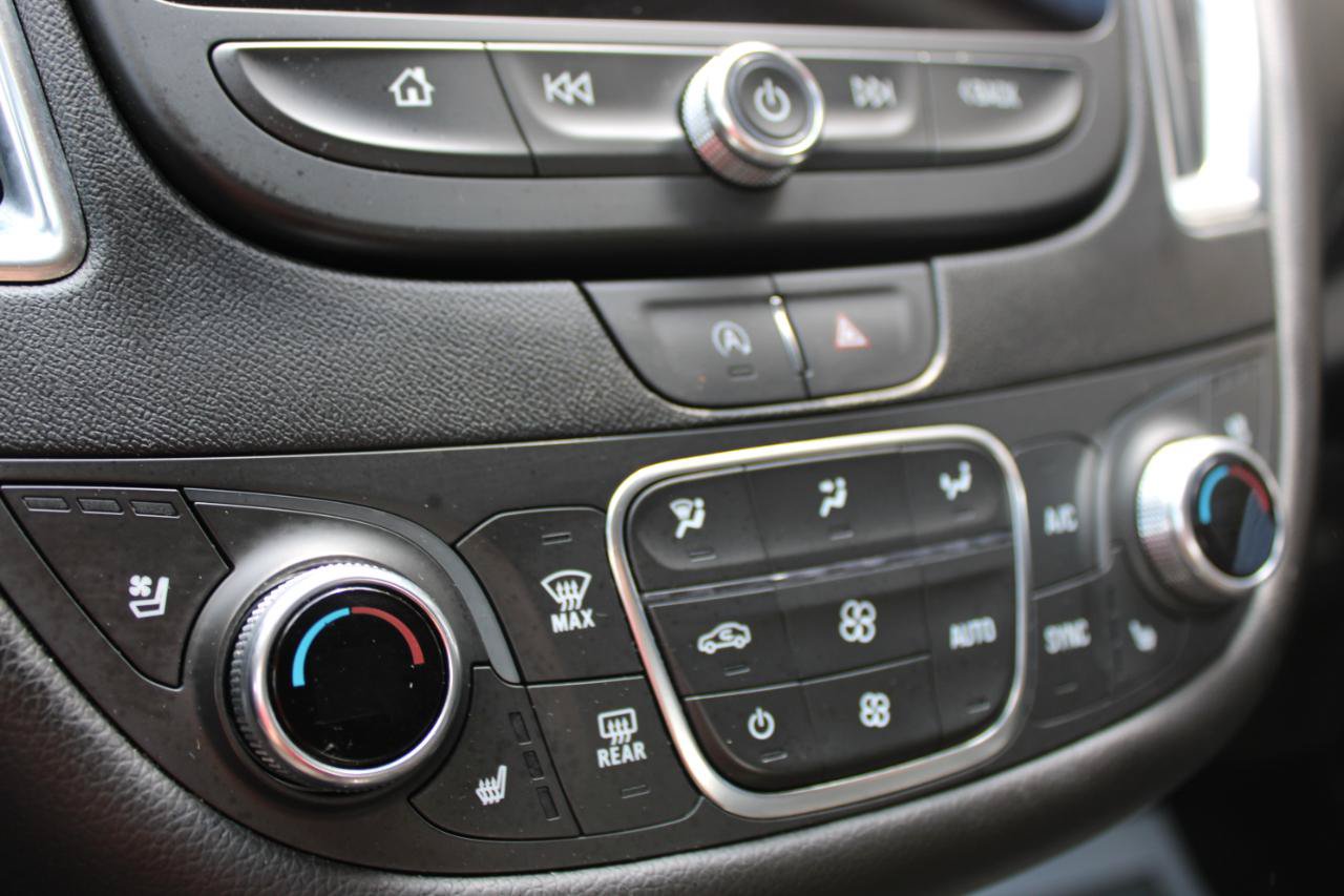 Used 2024 Chevrolet Malibu LT FWD image 28